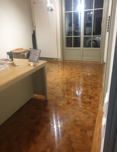 Parquet façon tomettes chêne ciré